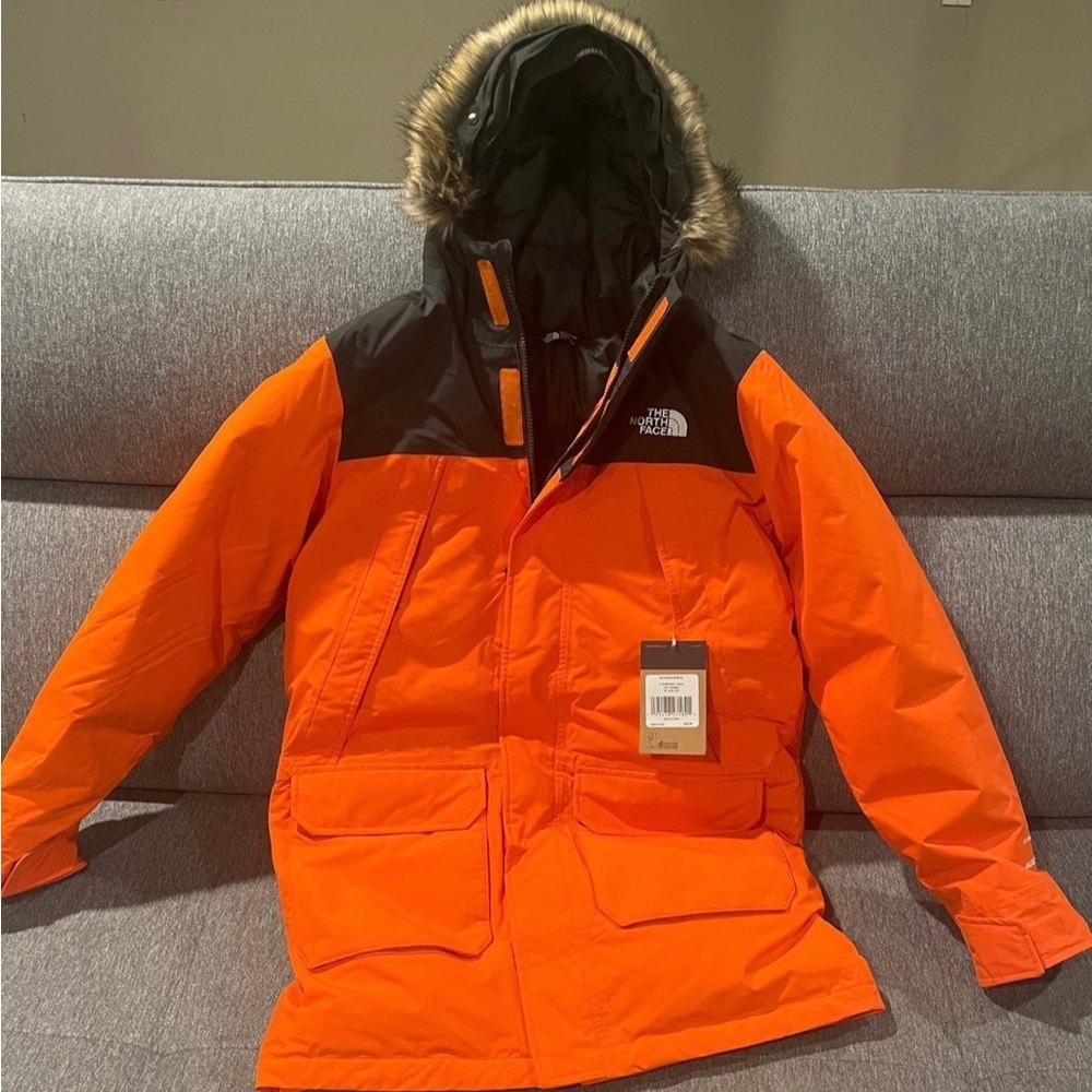 NWT The North Face Boys’ McMurdo Parka size XXL 18-20, ORANGE BLACK